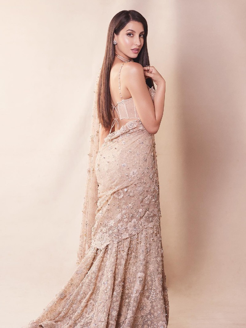 Nora Fatehi does this work for perfect figure
